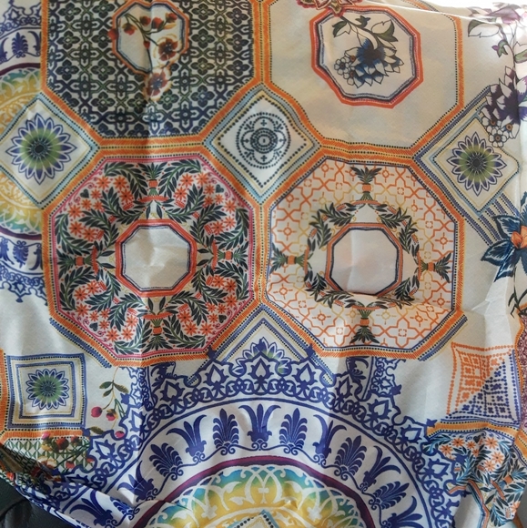 JOHNNY WAS BOHO MEDALLION PRINT REUSABLE FOLDABLE NYLON SHOPPING TOTE - Picture 3 of 3